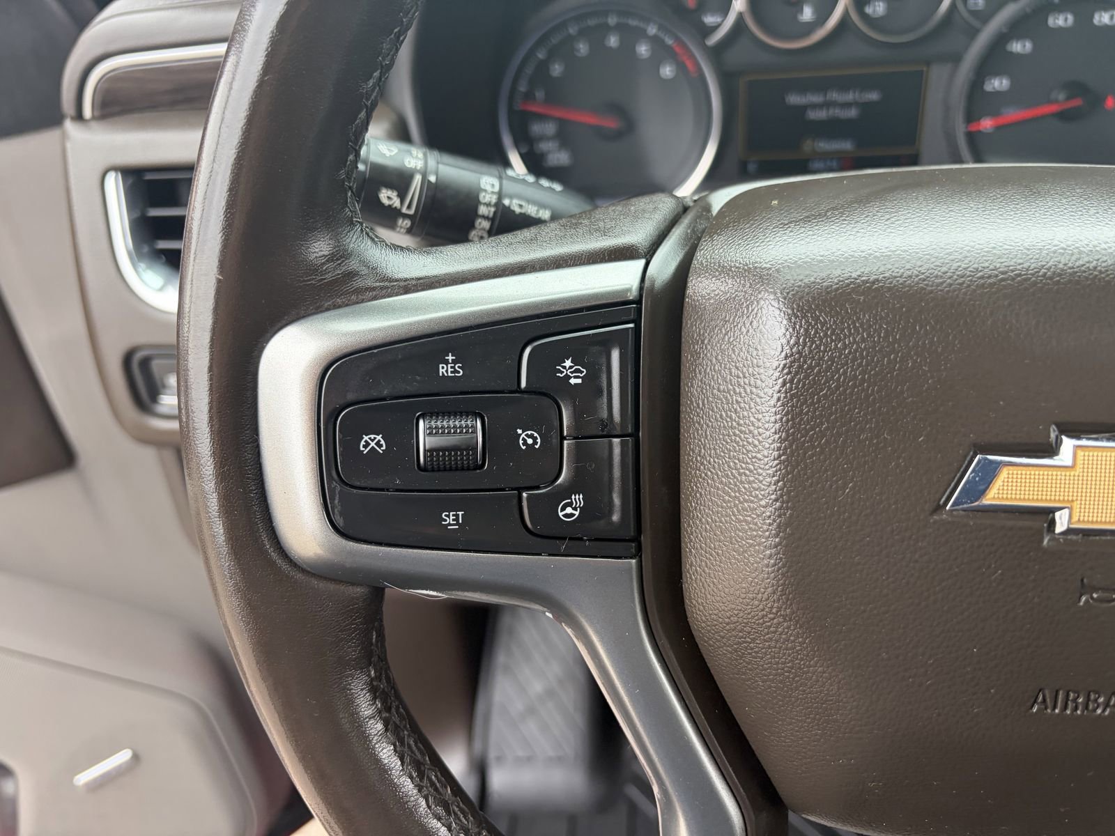 Used 2021 Chevrolet Tahoe LT w/ LT Signature Package image 25