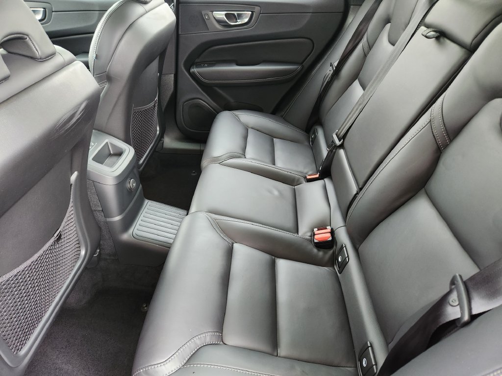 Used 2024 Volvo XC60 T8 Ultimate AWD/4WD image 19