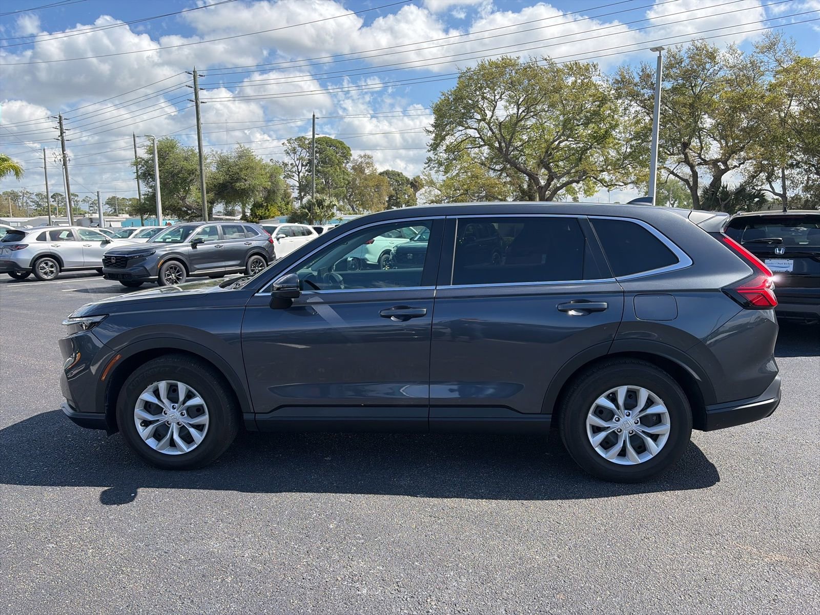 Certified 2025 Honda CR-V LX image 4