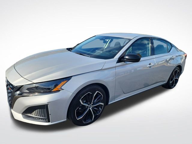 Used 2024 Nissan Altima 2.5 SR