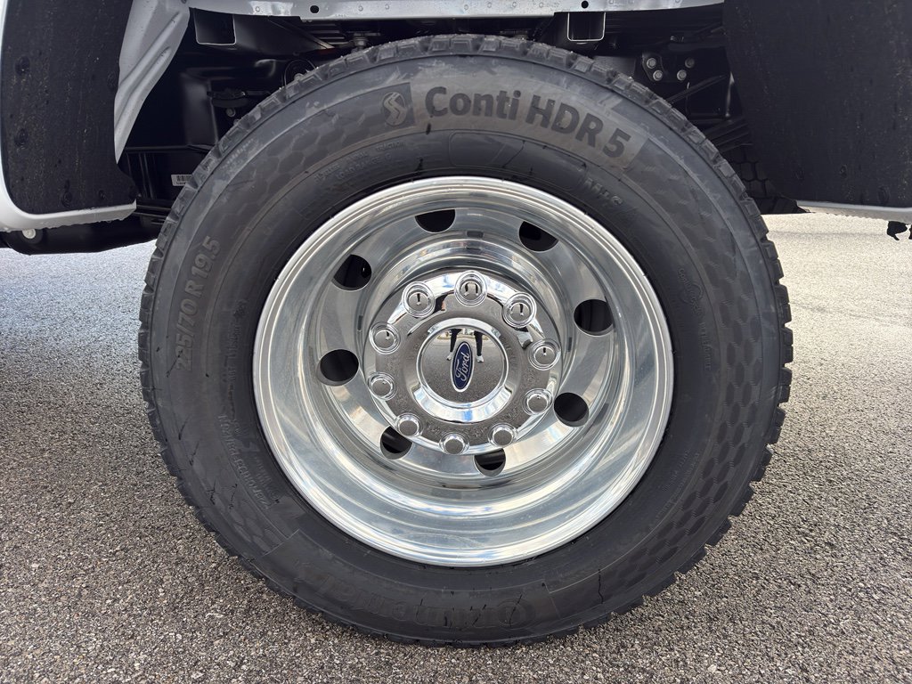 New 2026 Ford F450 XL w/ XL Chrome Package image 18