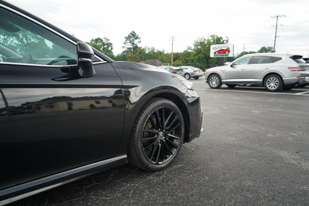 Used 2021 Toyota Camry XSE FWD image 18