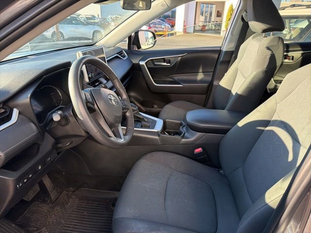Used 2024 Toyota RAV4 XLE image 5