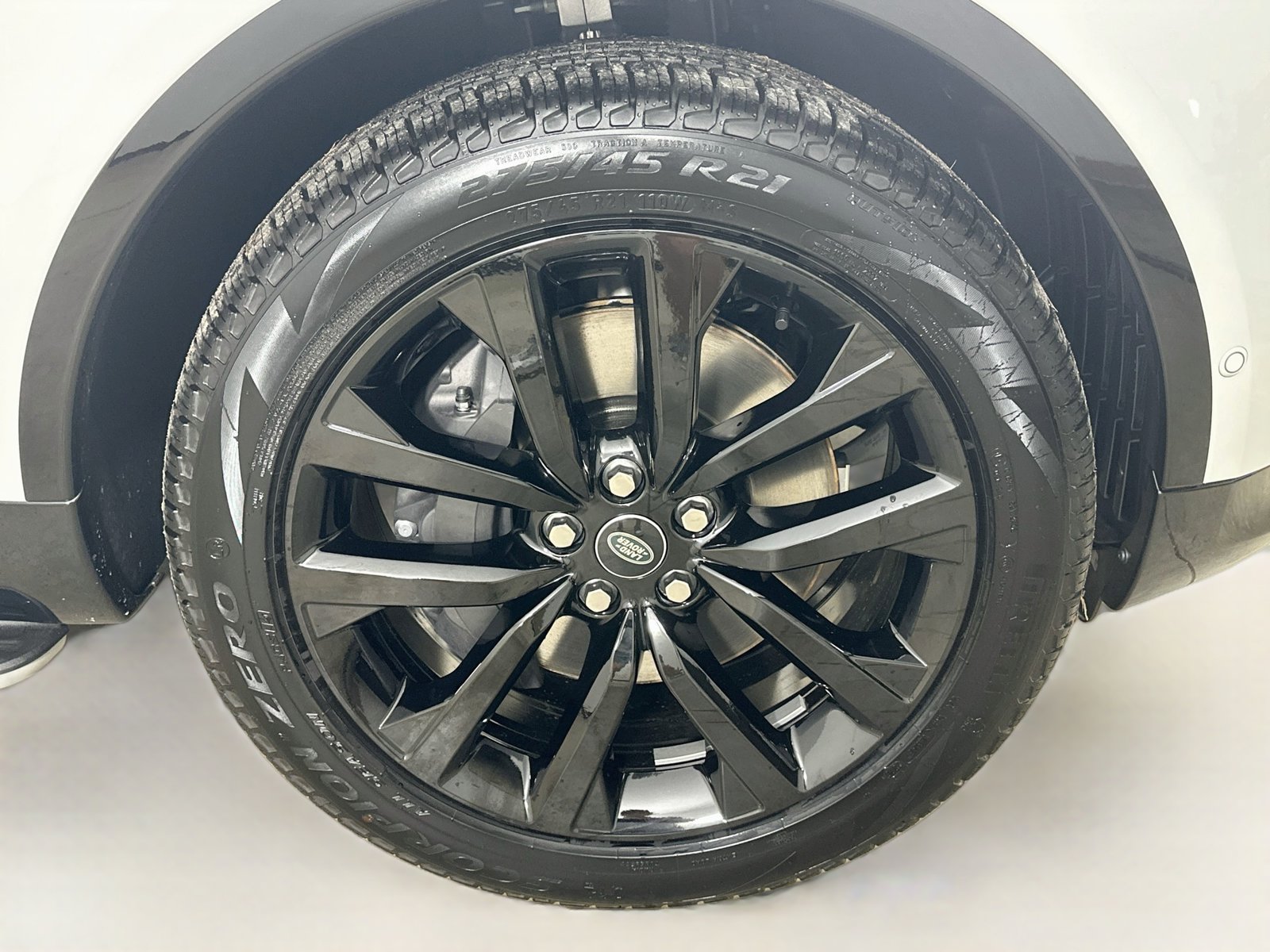 New 2026 Land Rover Discovery Limited Edition AWD/4WD image 10