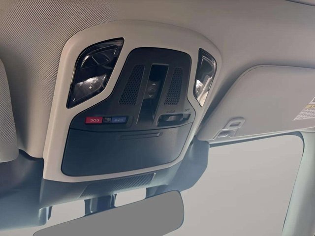 Used 2025 Subaru Outback Onyx Edition image 7