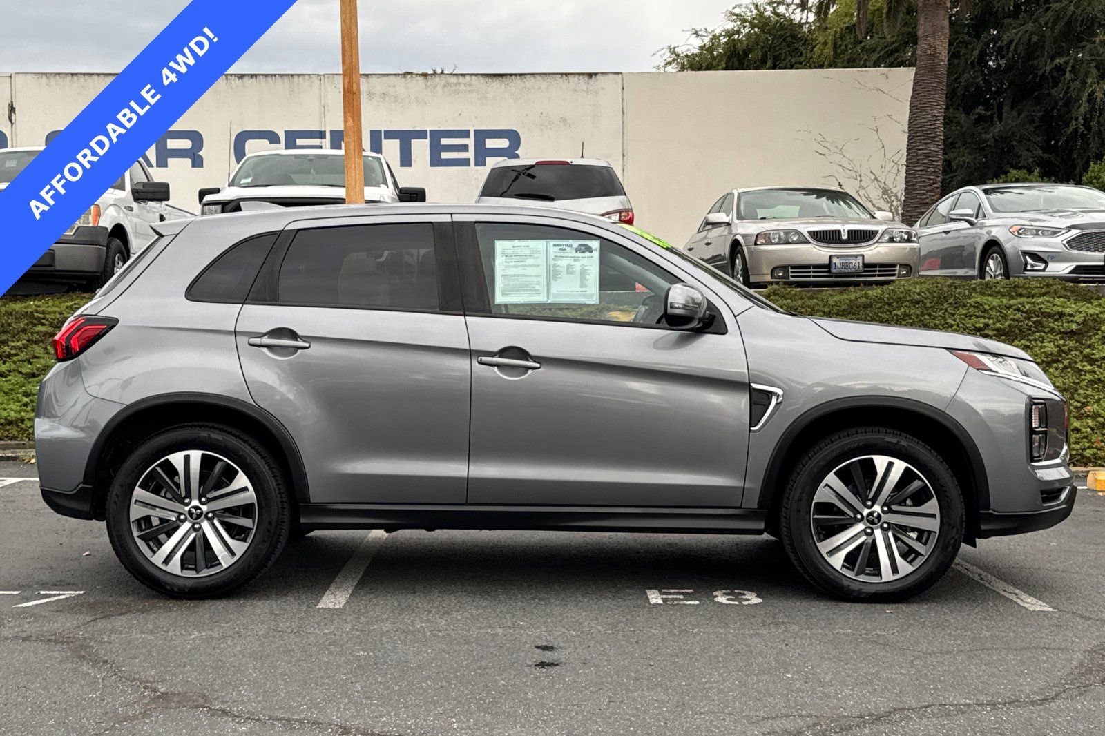 Used 2022 Mitsubishi Outlander Sport SE image 3