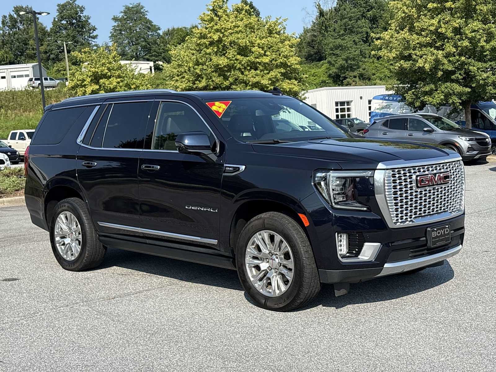 Used 2023 GMC Yukon Denali AWD/4WD image 4