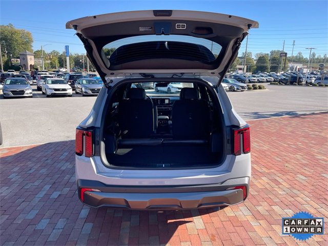 Used 2024 Kia Sorento SX Prestige image 29