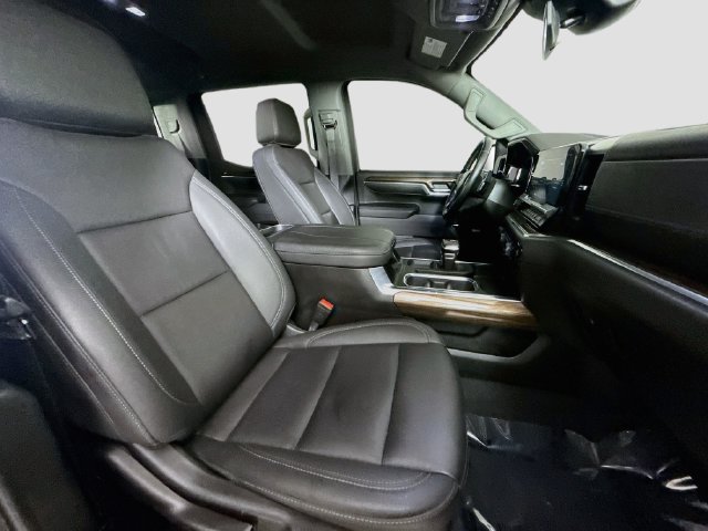 Used 2024 Chevrolet Silverado 1500 RST w/ Convenience Package II AWD/4WD image 28
