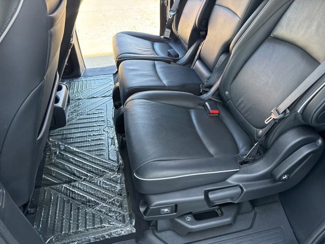 Used 2025 Honda Odyssey Touring image 13