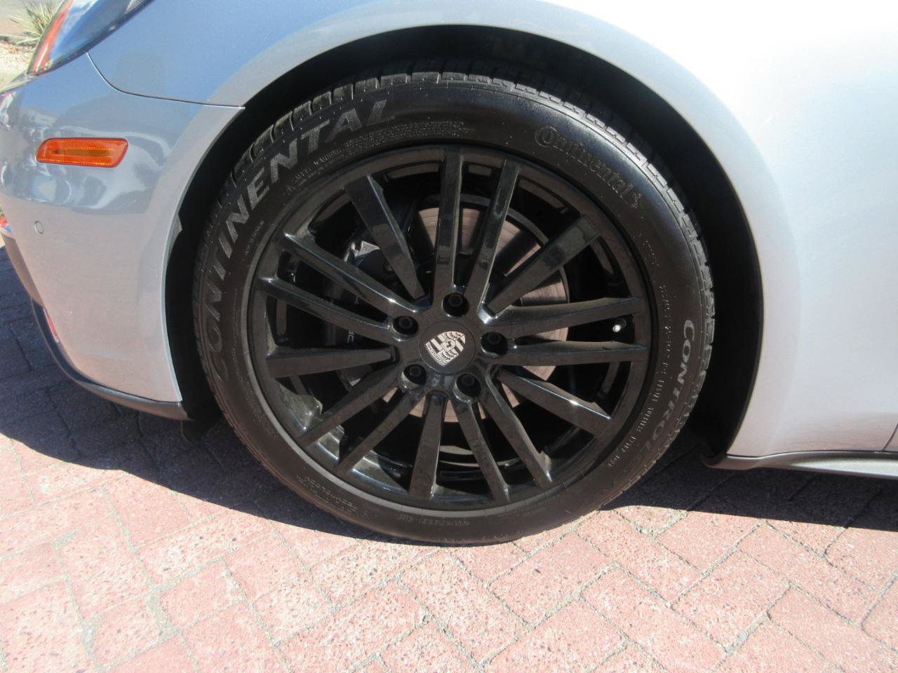 Used 2019 Porsche Panamera RWD image 21