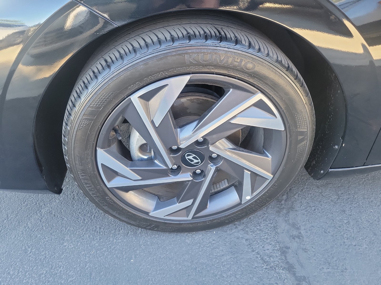 Certified 2024 Hyundai Elantra SEL w/ Convenience Package FWD image 31