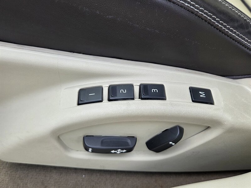 Used 2012 Volvo XC60 T6 image 11