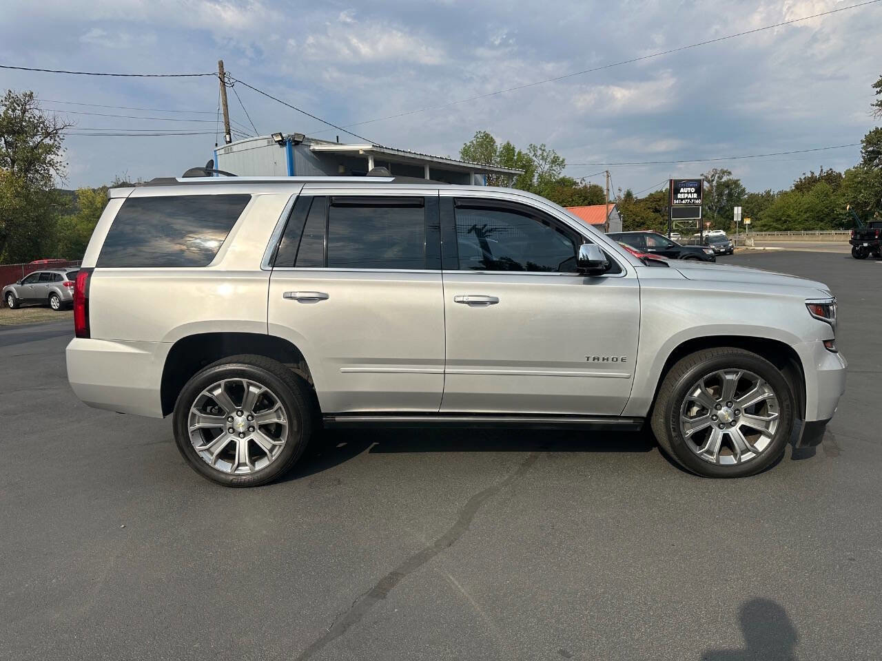 Used 2017 Chevrolet Tahoe Premier image 24