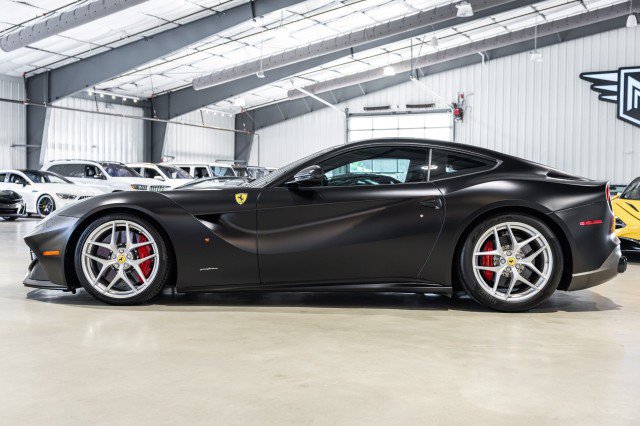 Used 2014 Ferrari F12 Berlinetta RWD image 3