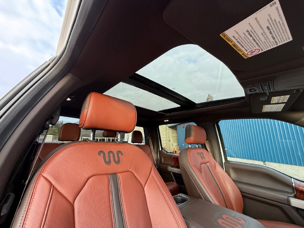 Used 2020 Ford F350 King Ranch w/ King Ranch Ultimate Package AWD/4WD image 27