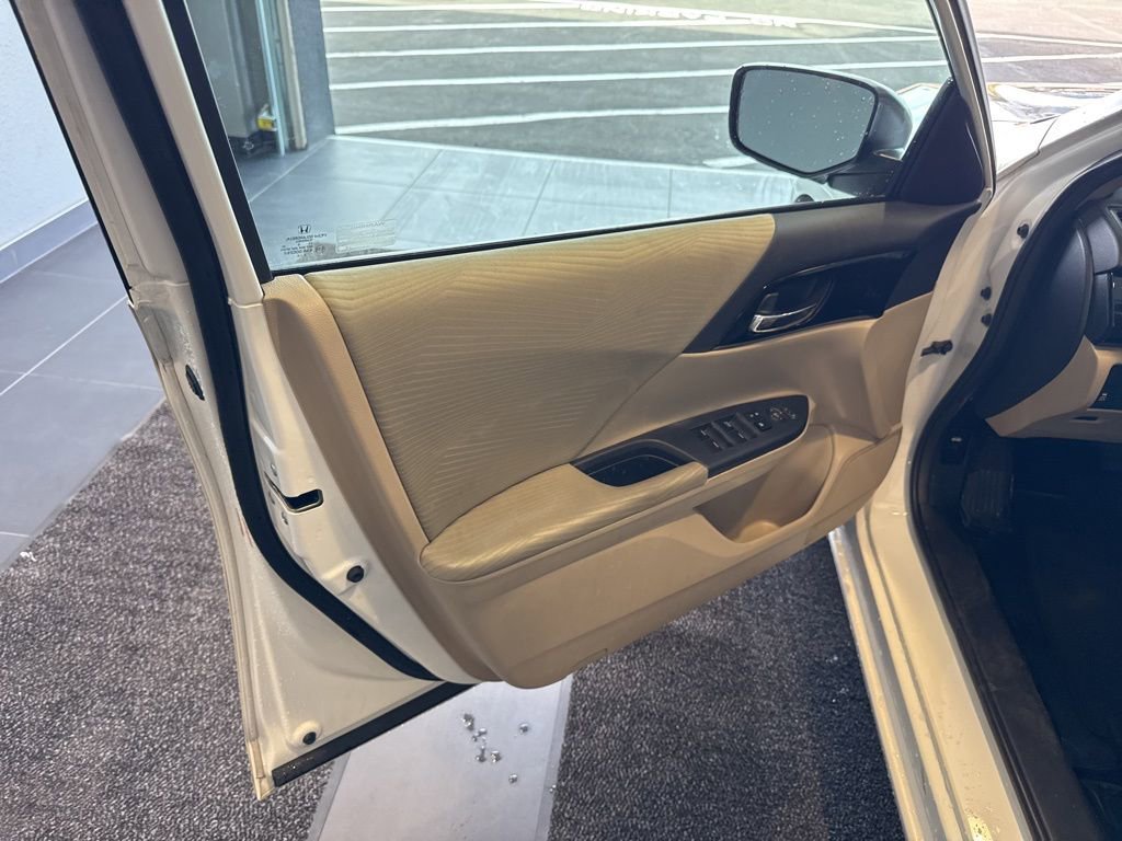 Used 2017 Honda Accord LX image 20