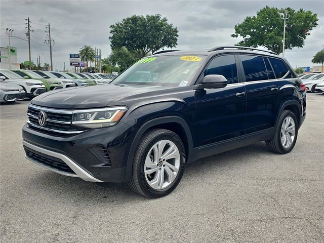 Used 2023 Volkswagen Atlas SE w/ Panoramic Sunroof Package FWD image 8