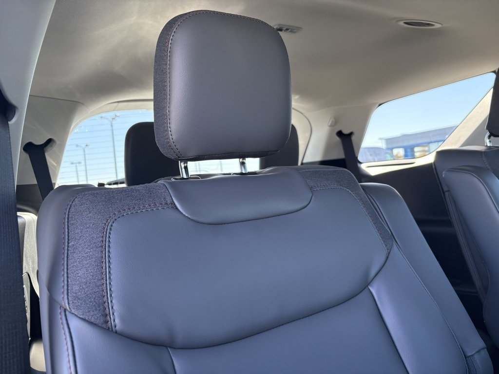 New 2026 Ford Explorer Active image 32