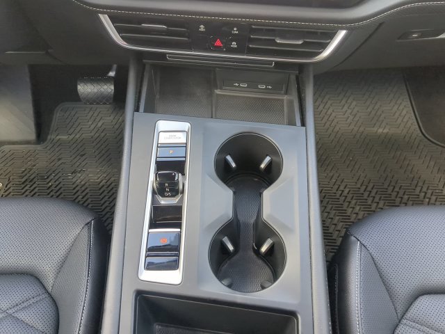Used 2024 Volkswagen Atlas SE FWD image 21