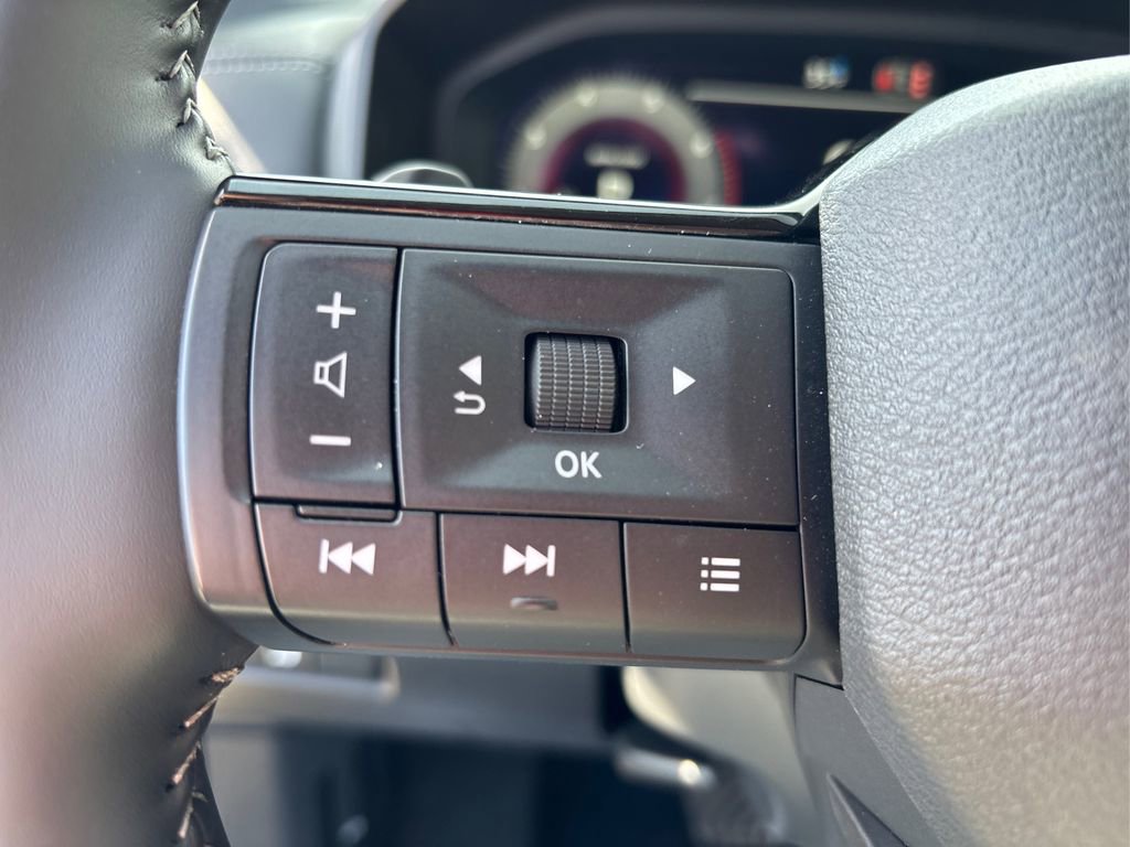 Used 2026 Nissan Rogue SL image 27