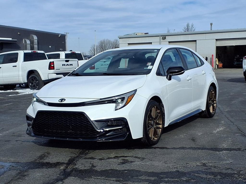 Used 2024 Toyota Corolla SE Nightshade image 2