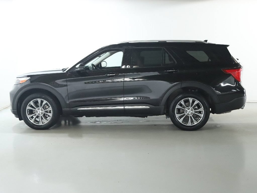 Used 2022 Ford Explorer Limited w/ Equipment Group 301A AWD/4WD image 39