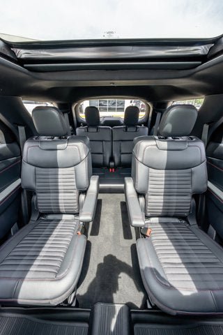 New 2026 Ford Explorer ST-Line w/ ST-Line Street Pack AWD/4WD image 16