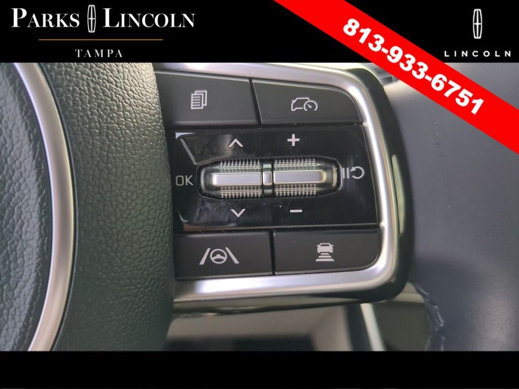 Used 2025 Kia Carnival SX FWD image 31
