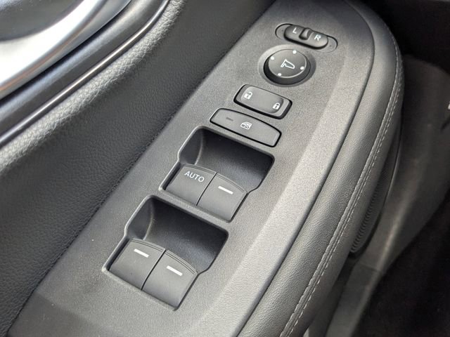 Used 2025 Honda HR-V LX image 26