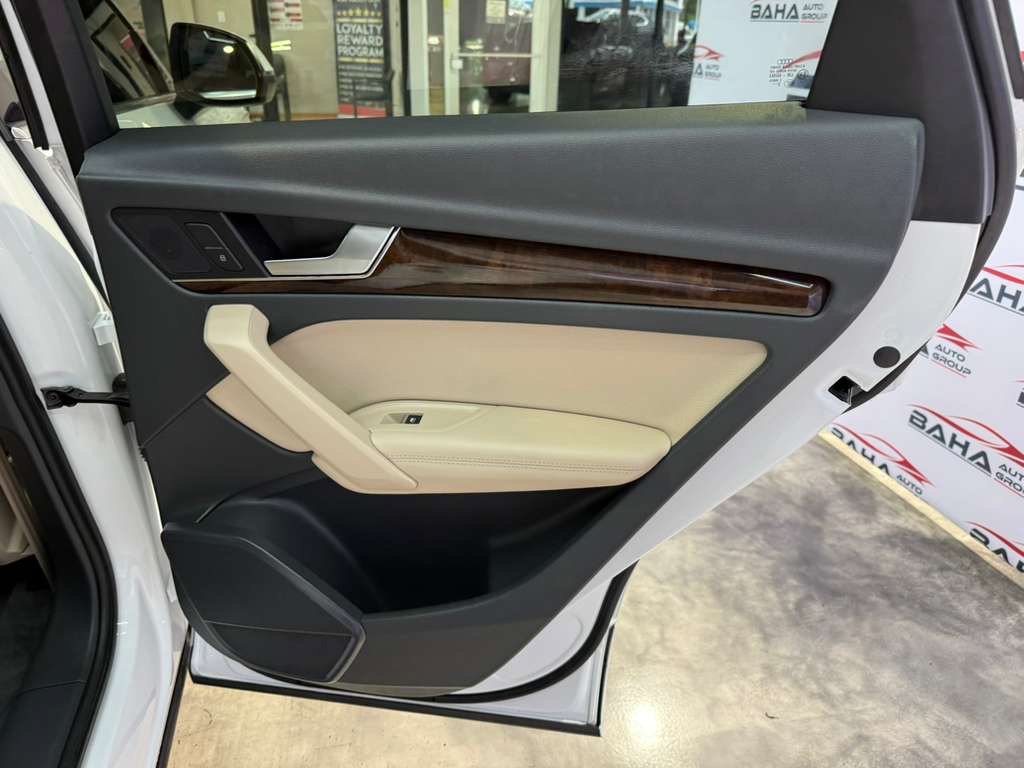 Used 2020 Audi Q5 2.0T Premium Plus w/ Premium Plus Package AWD/4WD image 48