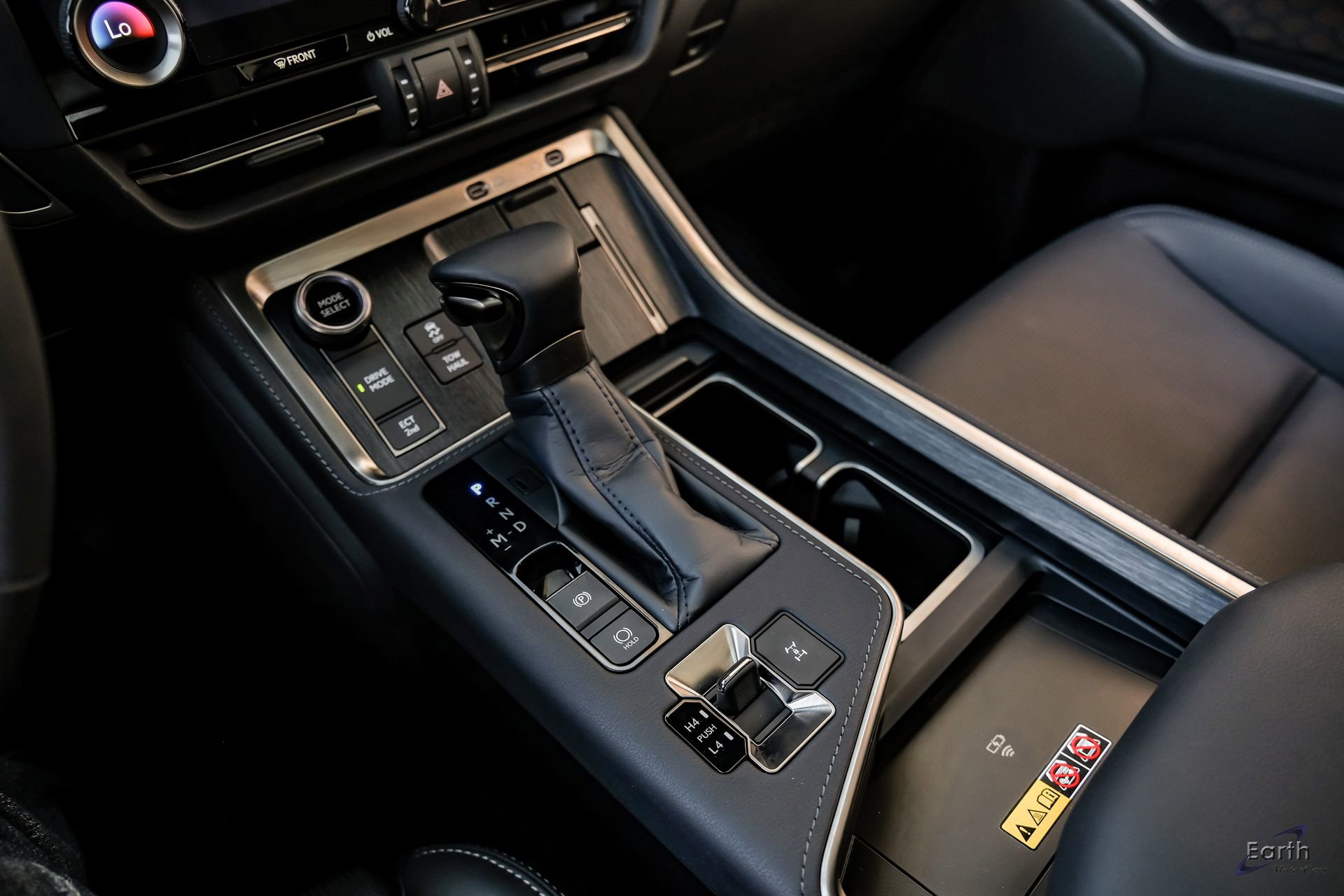 Used 2025 Lexus GX 550 550 Luxury+ HUD Traffic LIFTED w/ Accessory Package (2T) image 51