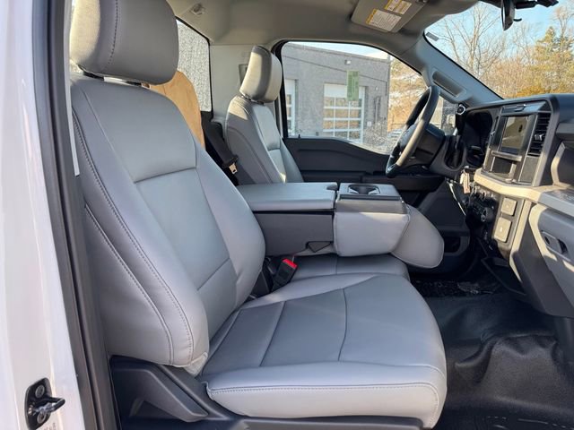 New 2026 Ford F550 4x4 Regular Cab Super Duty image 14