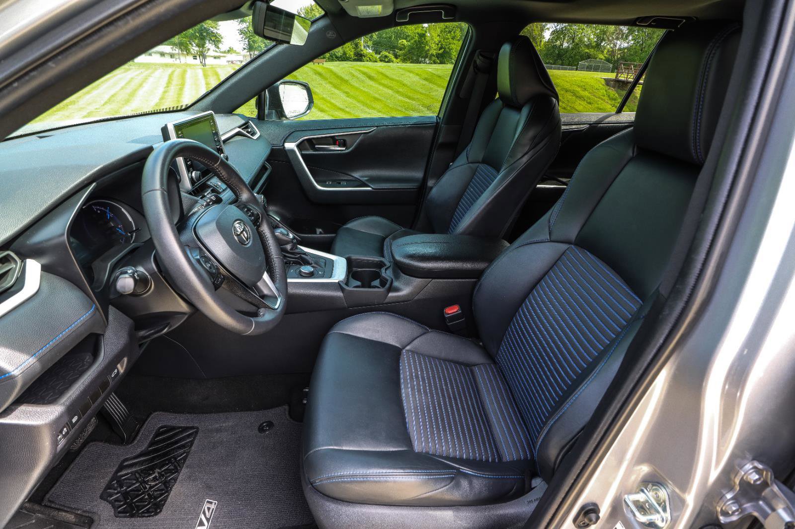 Used 2021 Toyota RAV4 XSE AWD/4WD image 35