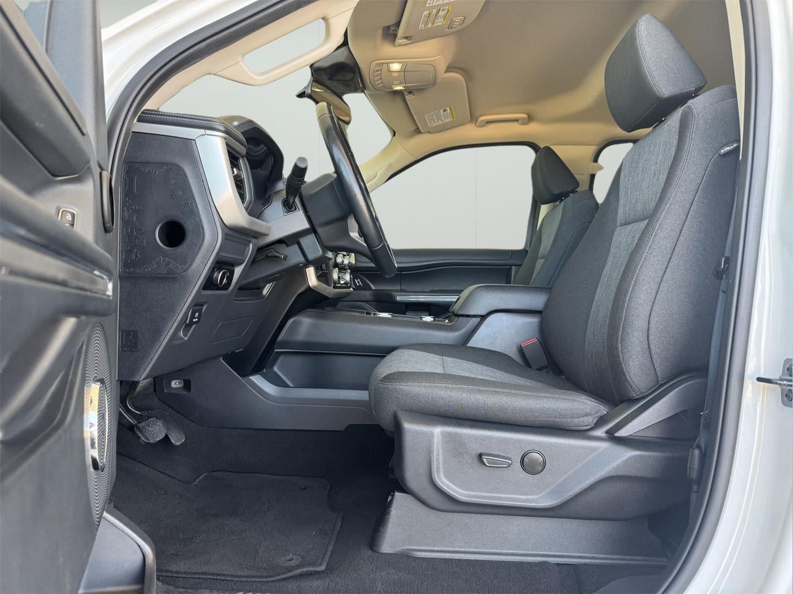 Used 2024 Ford Expedition Max XLT AWD/4WD image 10