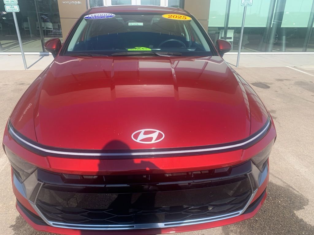 Certified 2025 Hyundai Sonata SEL image 9