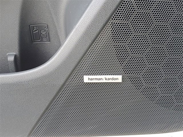 New 2025 Subaru Crosstrek 2.5i Limited w/ Crosstrek Mirror Package image 16