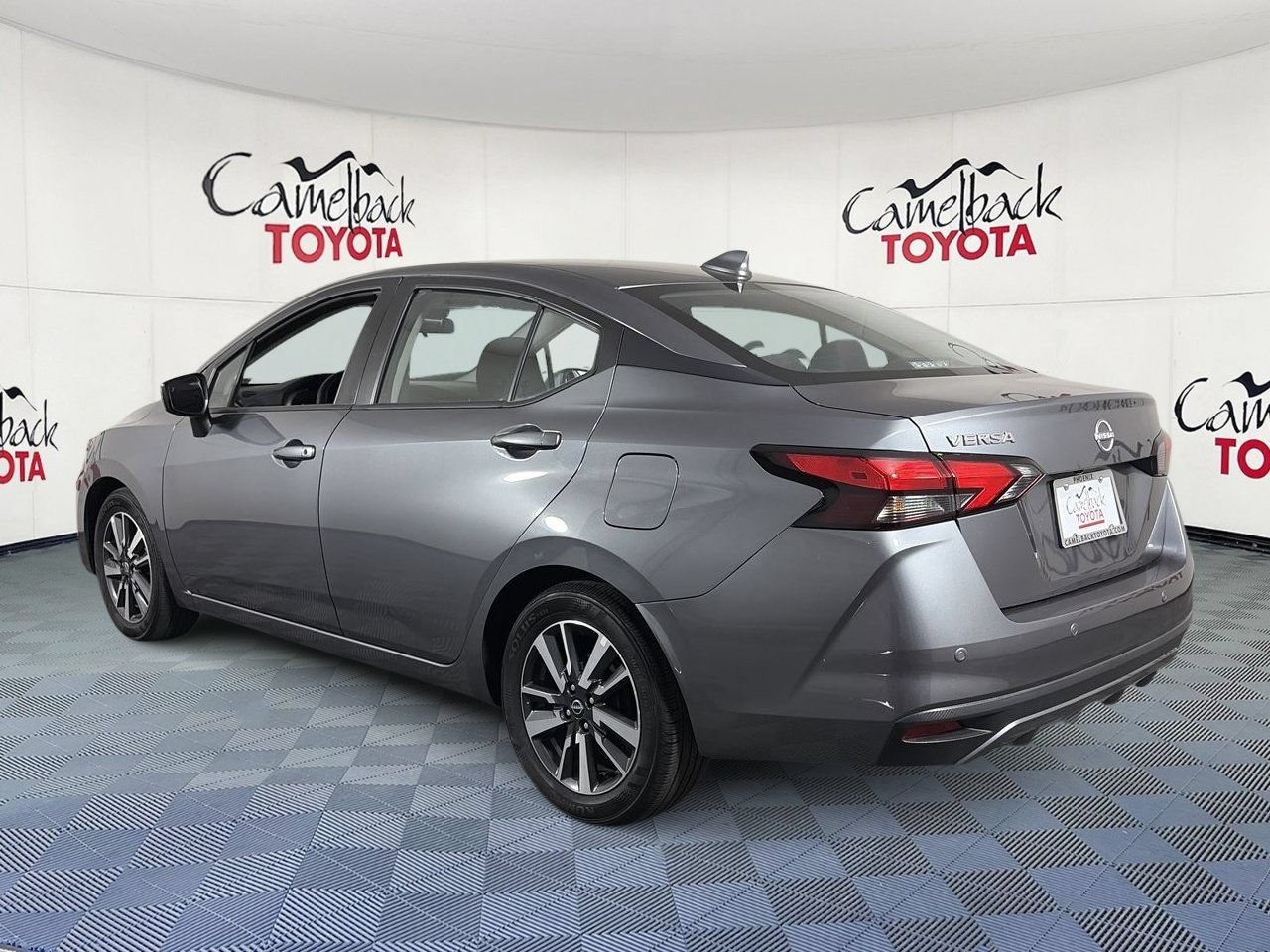 Used 2025 Nissan Versa SV FWD image 6