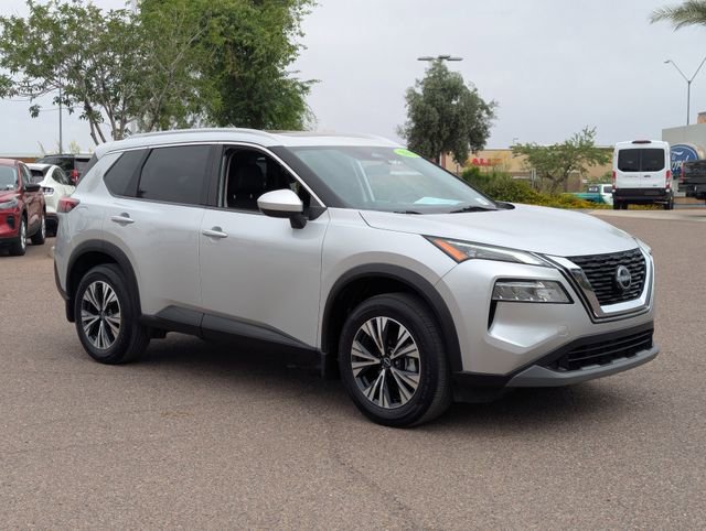 Used 2023 Nissan Rogue SV w/ SV Premium B Package image 8