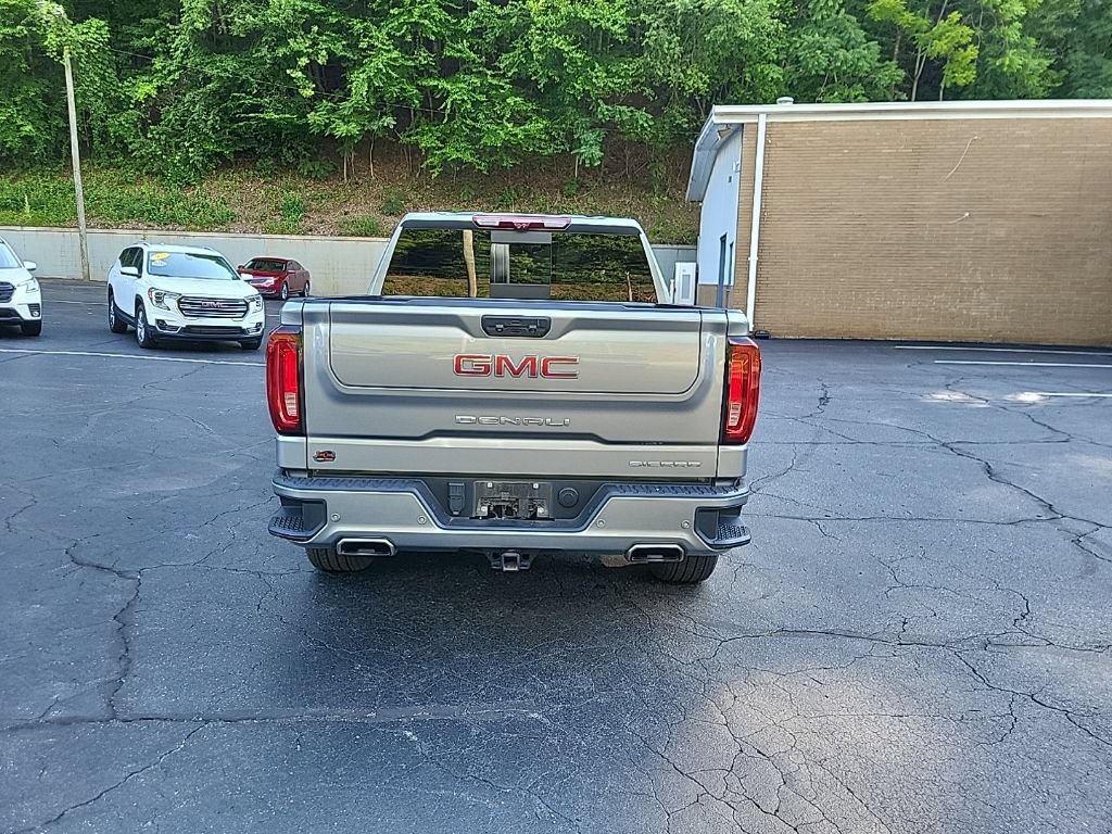 Used 2023 GMC Sierra 1500 Denali w/ Denali Reserve Package AWD/4WD image 9