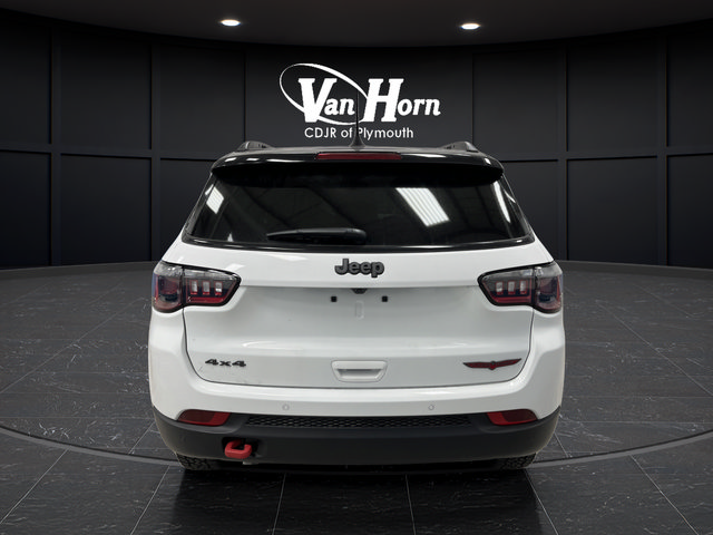 New 2026 Jeep Compass Trailhawk w/ Sun, Sound & Navigation Group AWD/4WD image 14