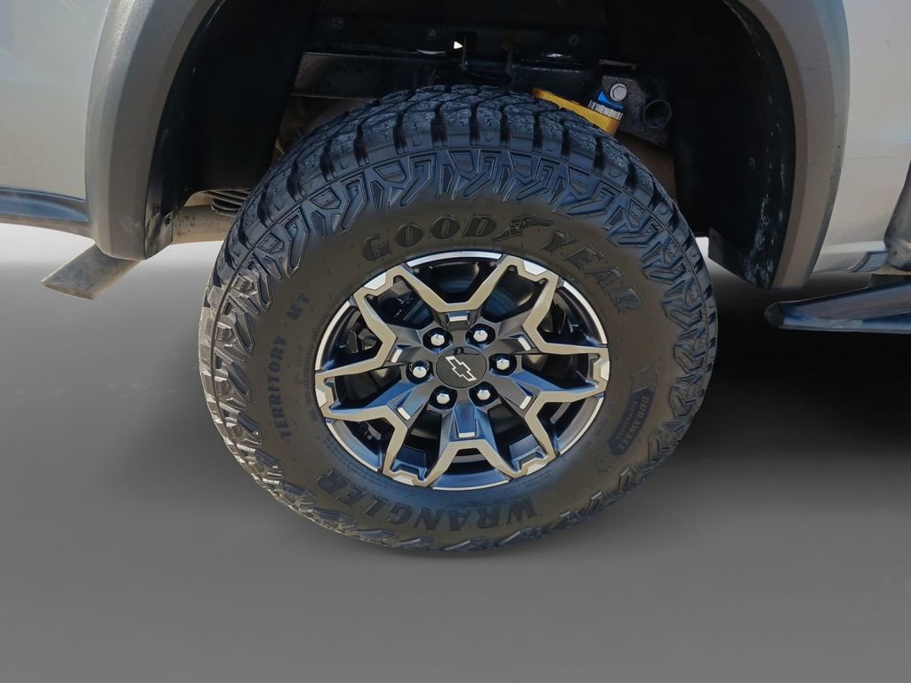 Used 2024 Chevrolet Colorado ZR2 w/ Technology Package image 10