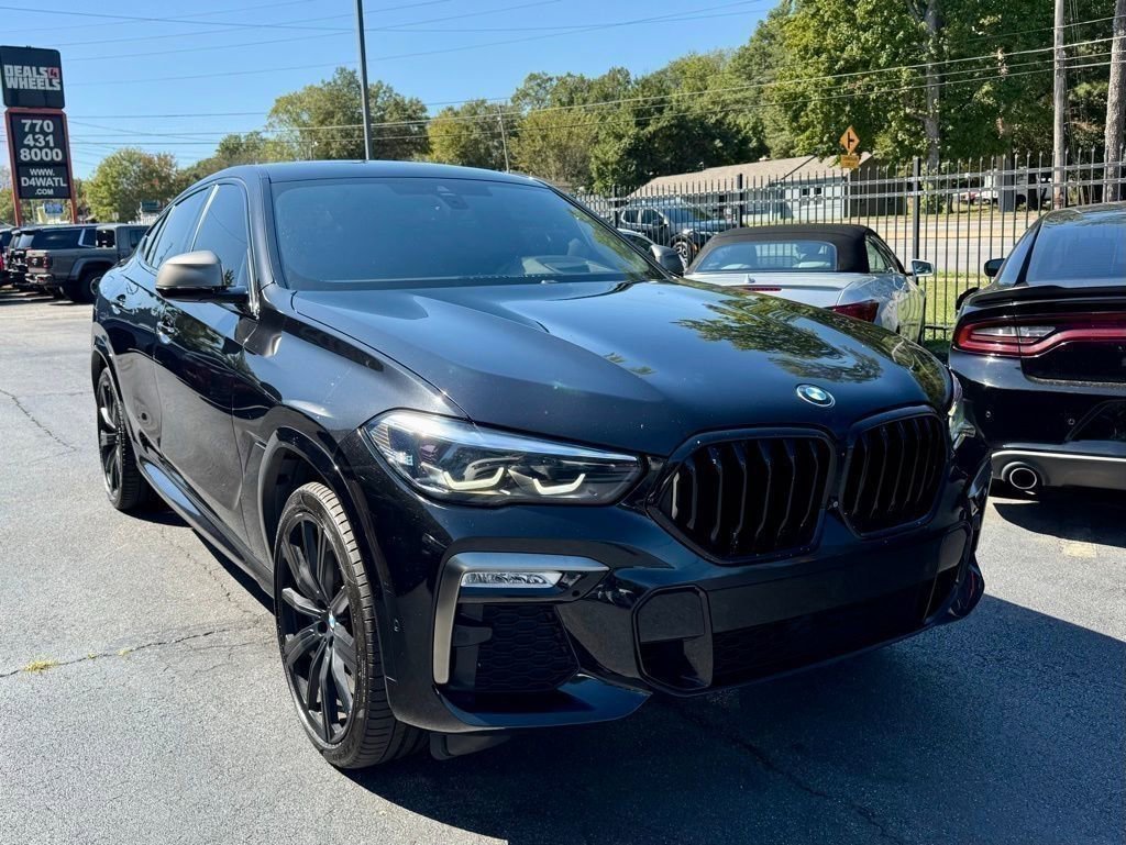 Used 2021 BMW X6 M50i w/ Premium Package image 3
