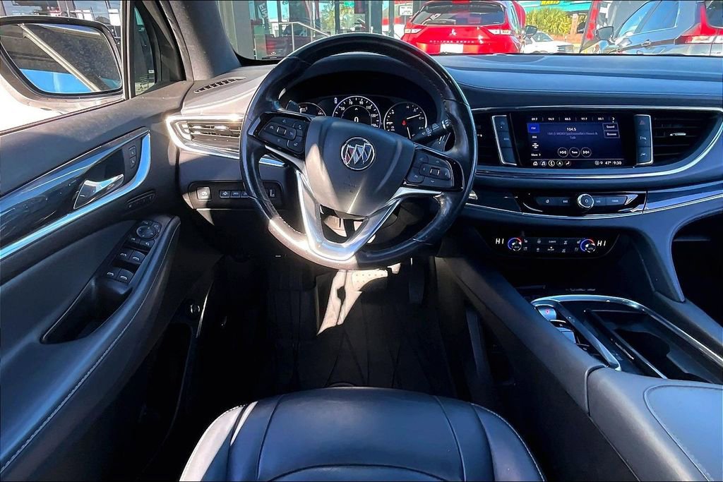 Used 2022 Buick Enclave Premium AWD/4WD image 8
