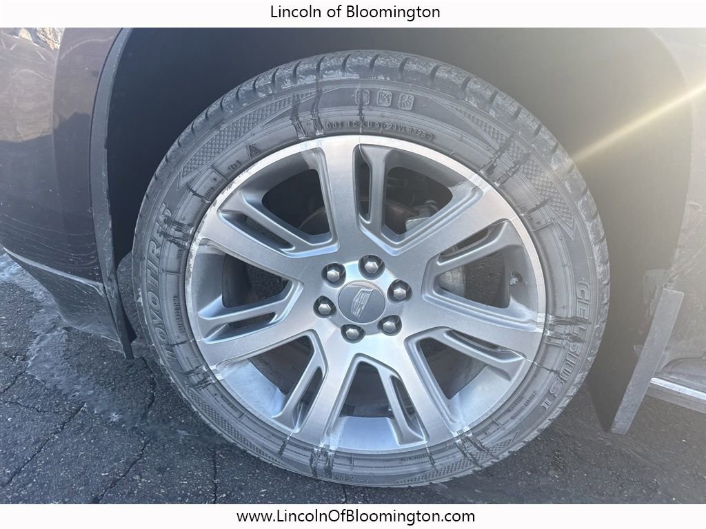 Used 2016 Cadillac Escalade Luxury image 12