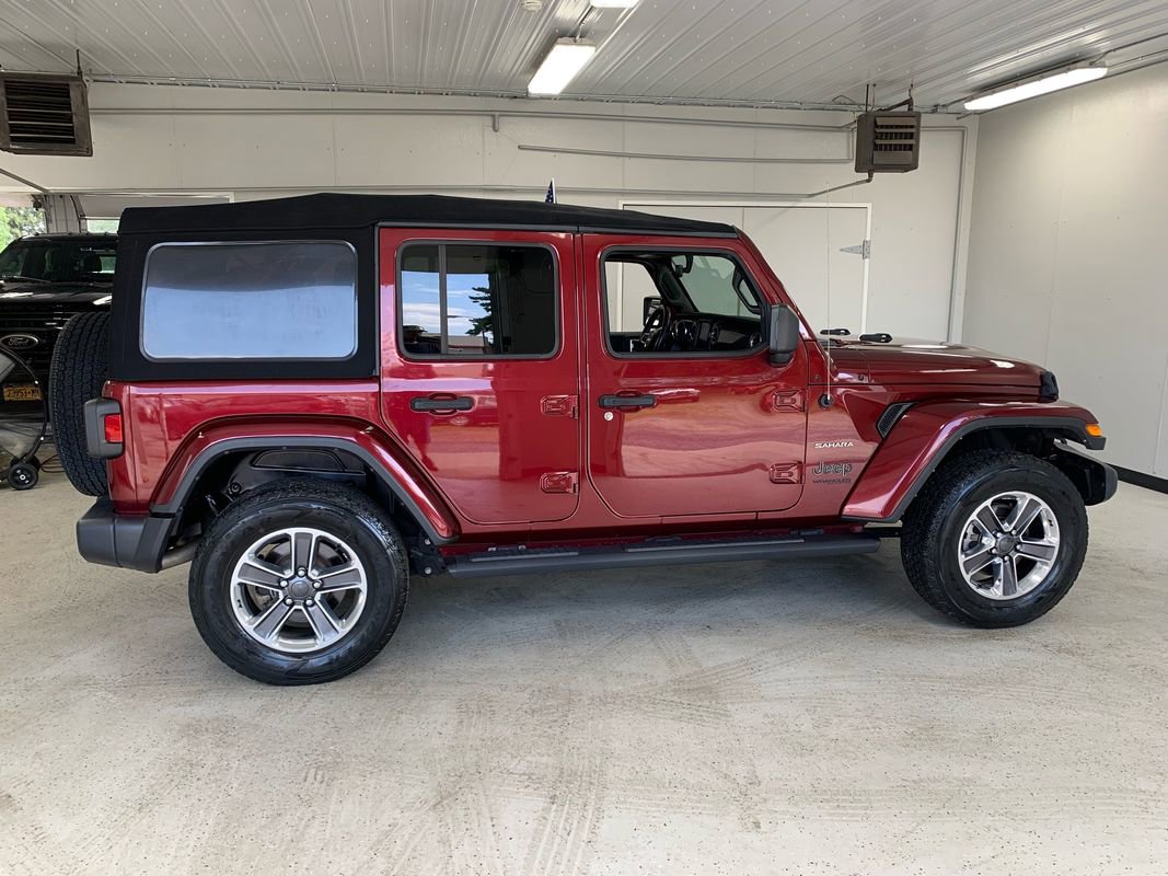 Used 2021 Jeep Wrangler Unlimited Sahara image 10
