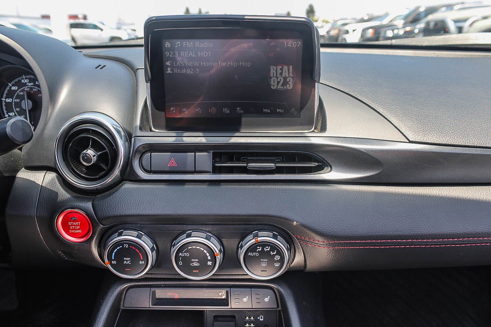Used 2018 FIAT 124 Spider Abarth RWD image 23