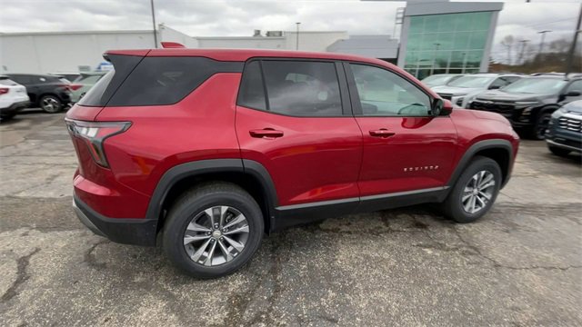 New 2026 Chevrolet Equinox LT image 2