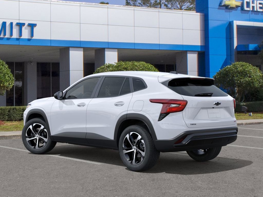 New 2026 Chevrolet Trax RS w/ Driver Confidence Package FWD image 3