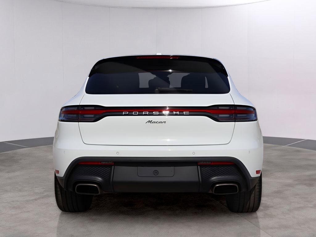 Used 2025 Porsche Macan image 7